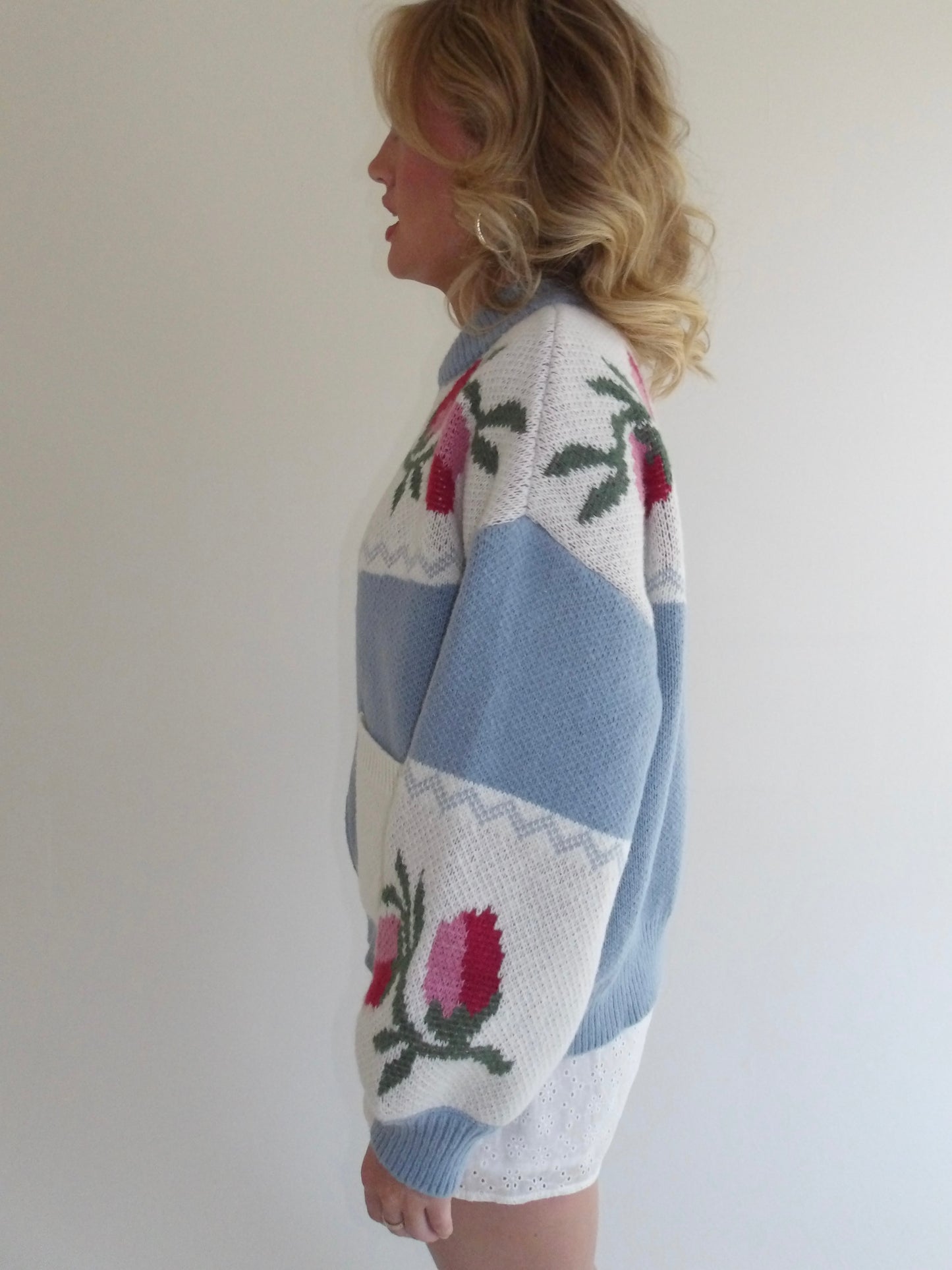 Riot Slouchy Girl Sweater in Tulip