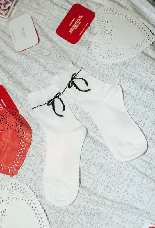 Riot CLUB Socks- Bow B&W